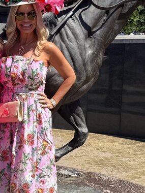 Derby dress and hat/fascinator pink dress outfit Kentucky Derby 🐎